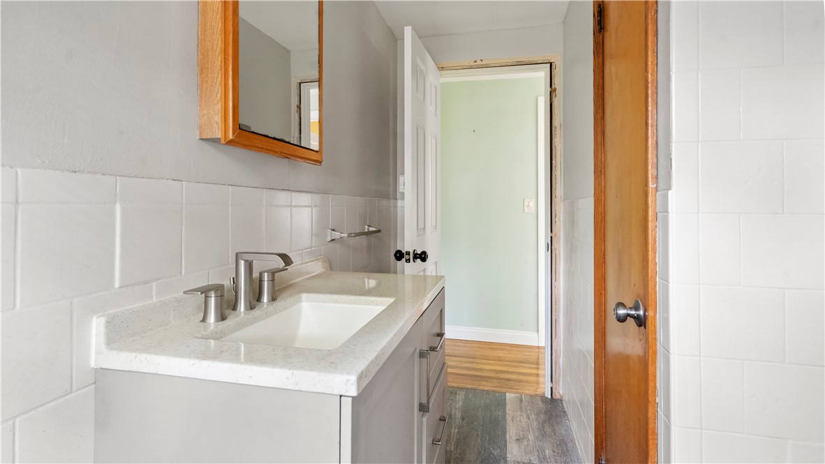 22 Balbo Street Pawtucket, RI 02860 - Photo 12 of 18