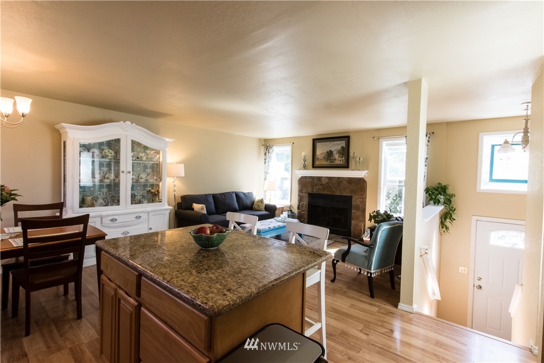 1729 225th Street Southeast Bothell, WA 98021 - Photo 8 of 19