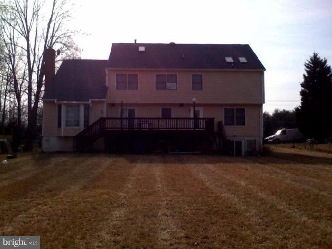 Exterior (Rear)