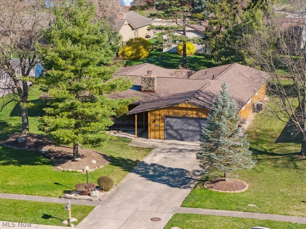 15254 High Point Road Strongsville, OH 44136 - Photo 37 of 38 Bird's eye view of Frontyard.