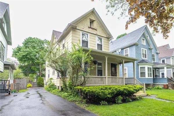 $1,350 | 39 Boardman Street, Rochester, NY 14607