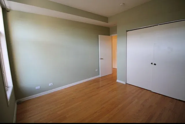 $2,100 | 915 South Oak Park Avenue, Unit 2B, Oak Park, IL 60304