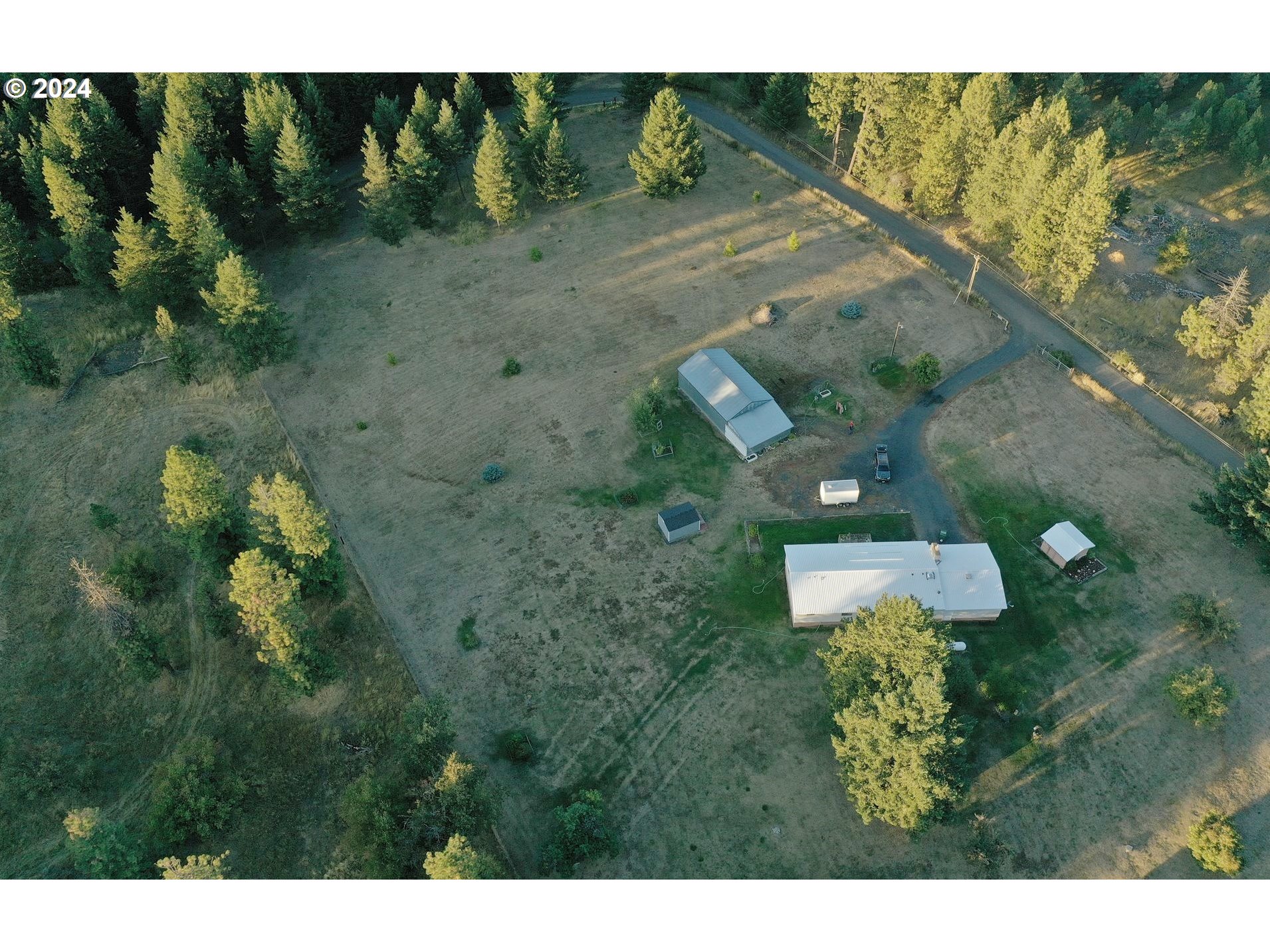 49414 County 1028 Road Pendleton, OR 97801 - Photo 3 of 48 a view of a dry yard