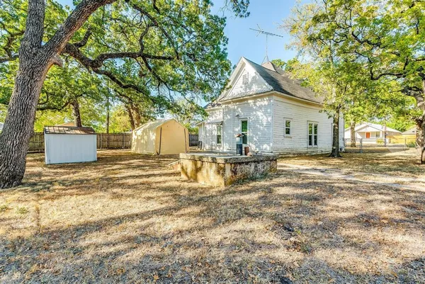 $1,600 | 791 Clinton Avenue, Stephenville, TX 76401