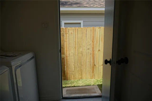 $1,450 | 9761 Black Gum, Willis, TX 77318