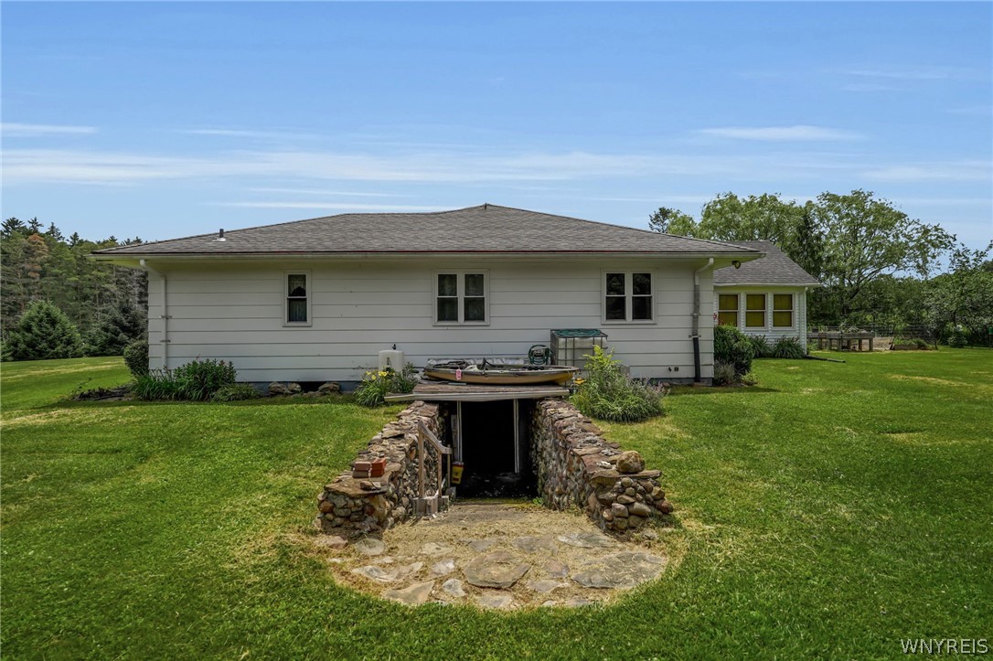 9560 Savage Road Holland, NY 14080 - Photo 4 of 50