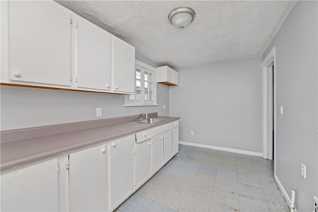 574 Maple Street Rochester, NY 14611 - Photo 17 of 25