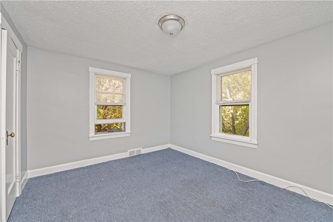 574 Maple Street Rochester, NY 14611 - Photo 21 of 25