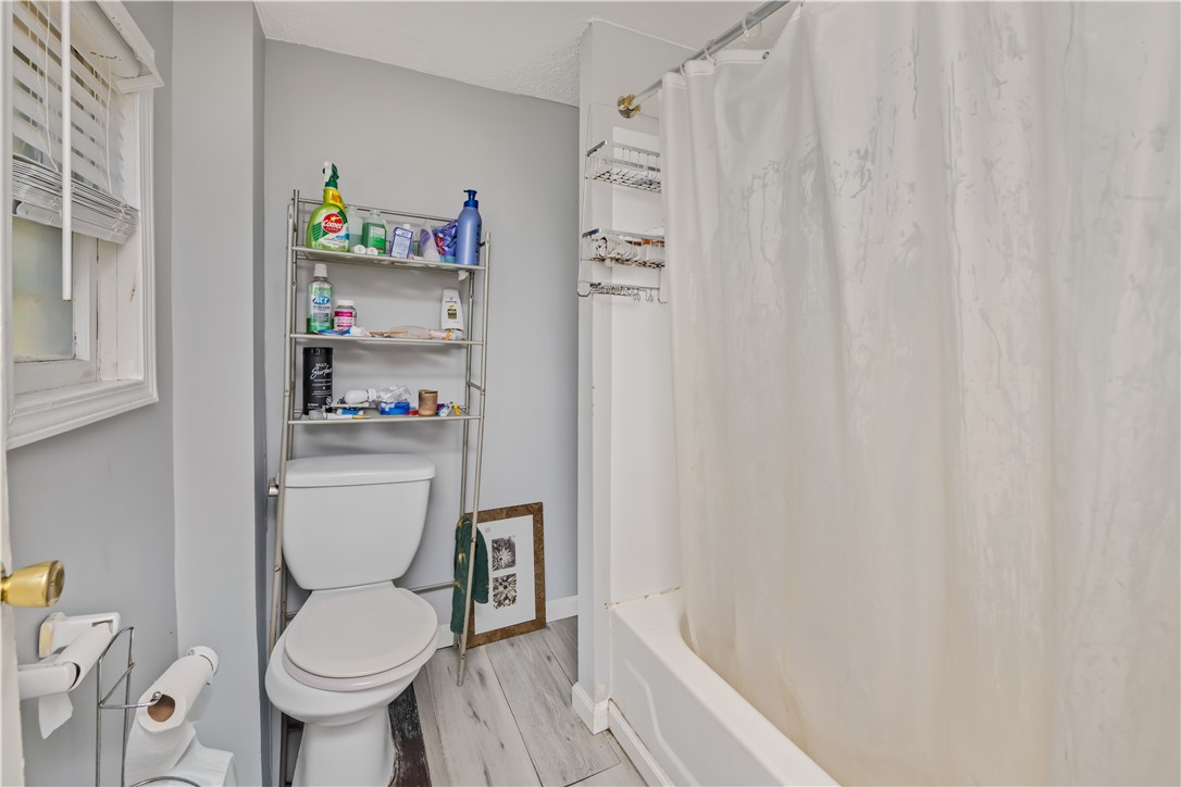 574 Maple Street Rochester, NY 14611 - Photo 8 of 25