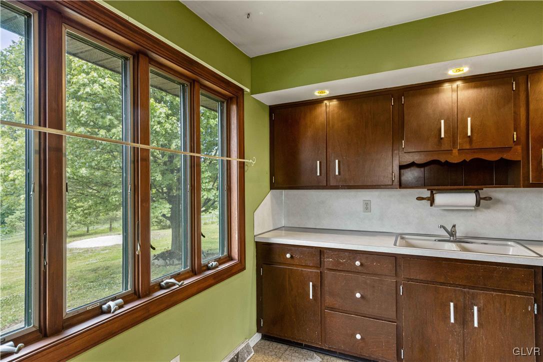 4616 Trout Lake Road Kempton, PA 19529 - Photo 14 of 39 Gallery Image 14