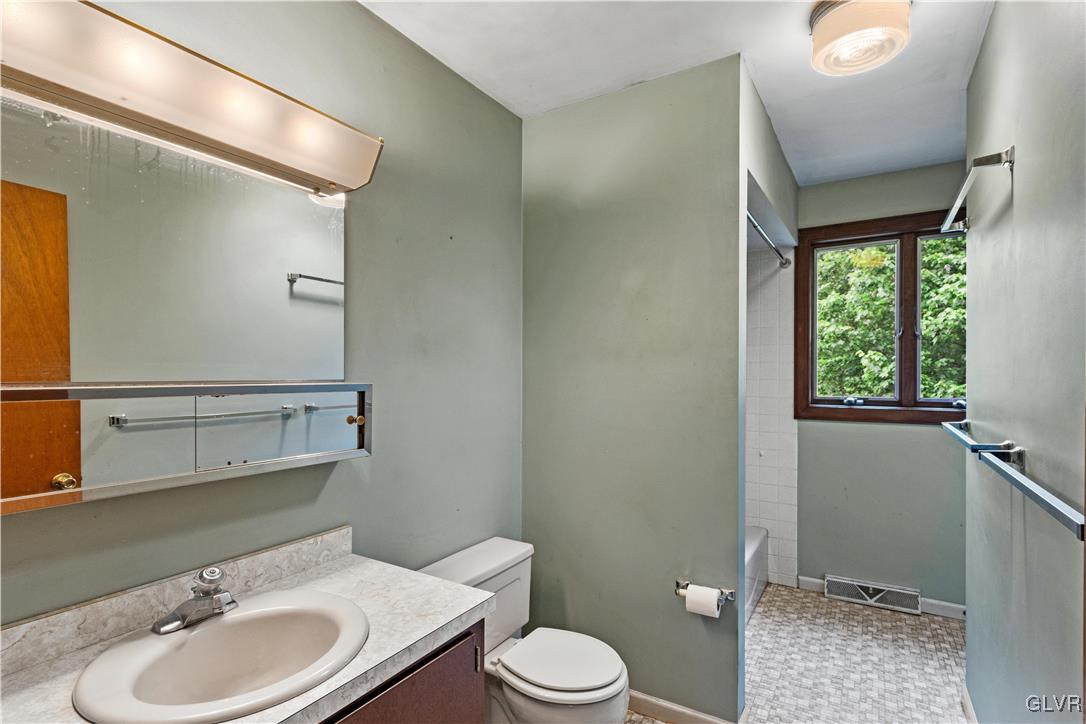 4616 Trout Lake Road Kempton, PA 19529 - Photo 16 of 39 Gallery Image 16