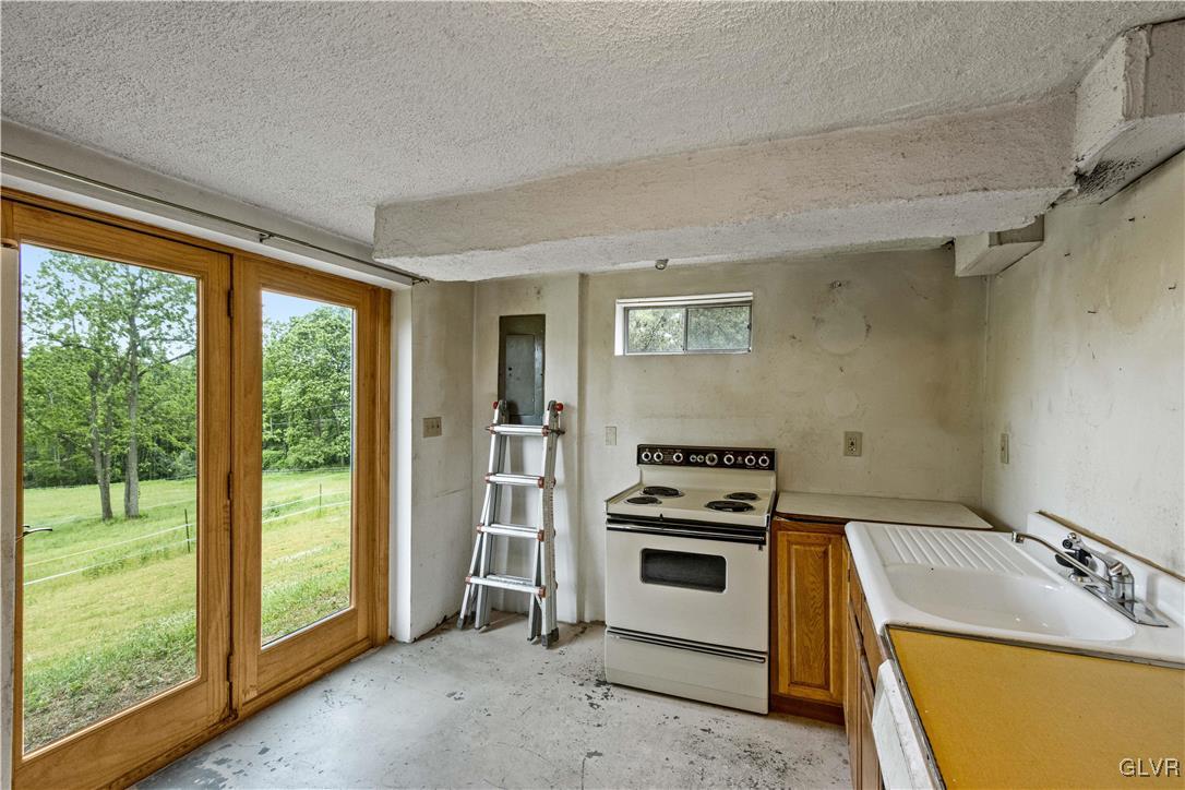 4616 Trout Lake Road Kempton, PA 19529 - Photo 21 of 39 Gallery Image 21