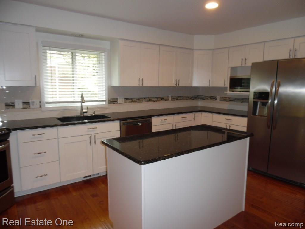 1330 Hathaway Rising Rochester Hills, MI 48306 - Photo 19 of 56