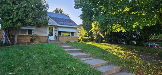 $222,900 | 426 Griffith Street, St. Paul, MN 55106