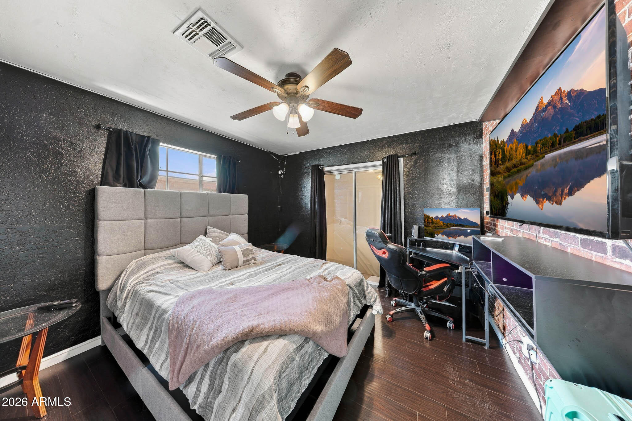 2809 West Lawrence Road Phoenix, AZ 85017 - Photo 9 of 37 Bedroom
