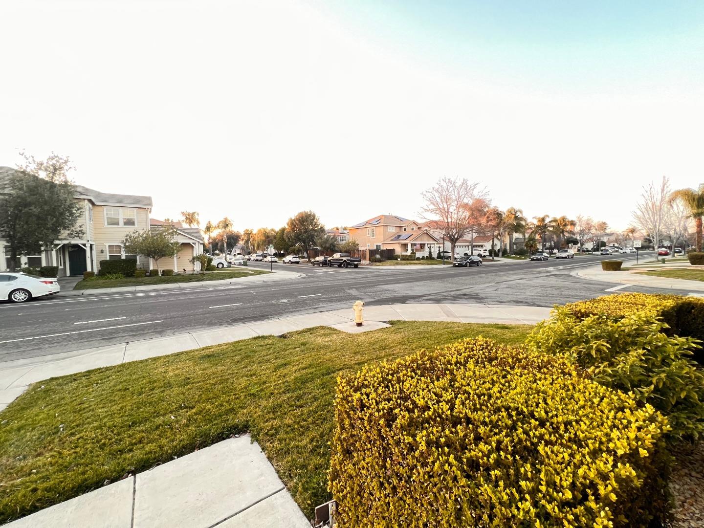 484 Presidio Place Tracy, CA 95377 - Photo 6 of 40 a view of a lake view