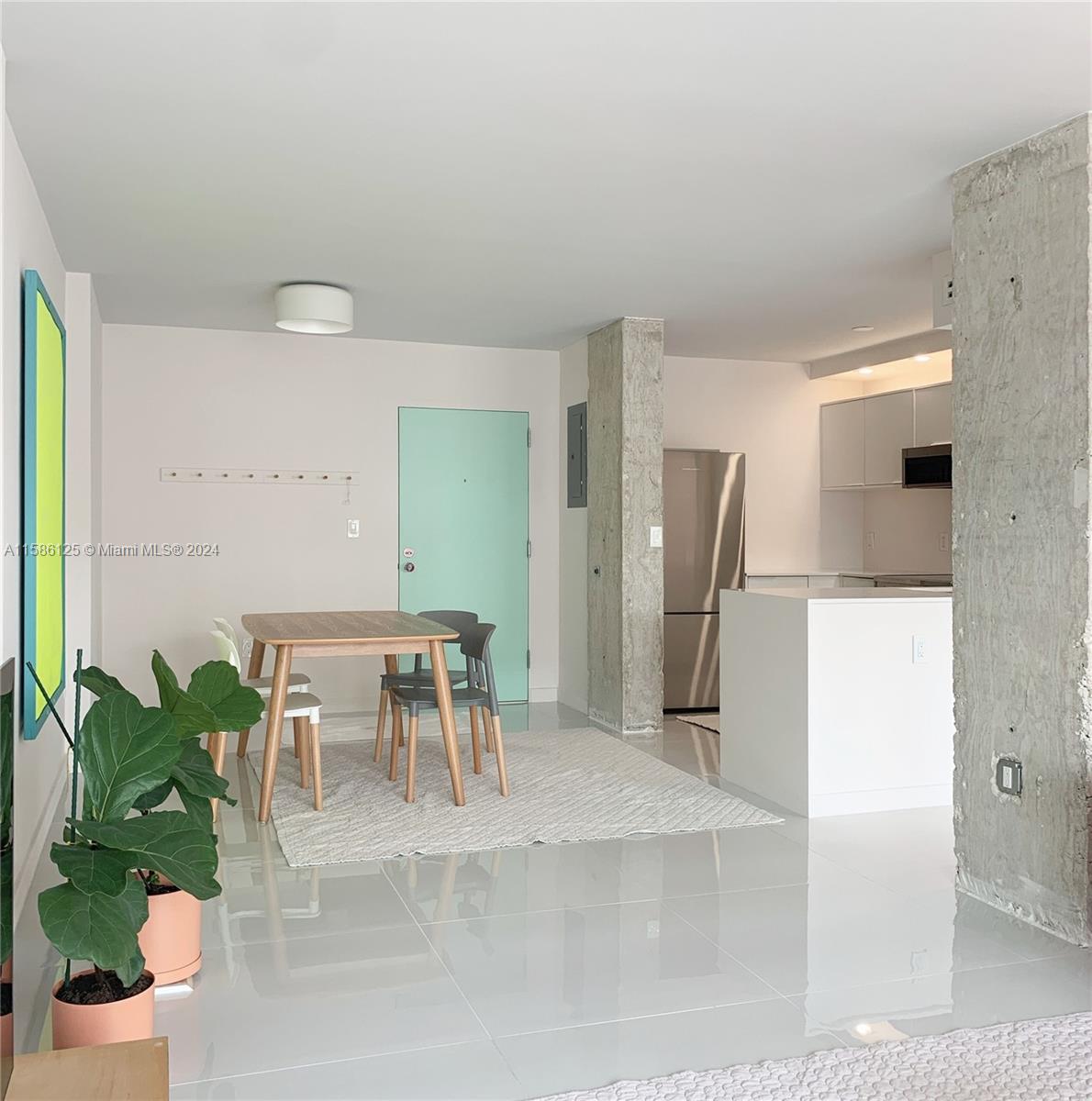 1345 Lincoln Road, Unit 705 Miami Beach, FL 33139 - Photo 4 of 42 Gallery Image 4