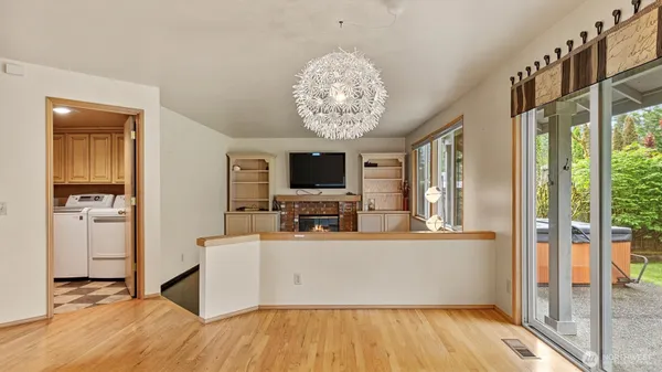 $4,150 | 24609 Southeast 45th Way, Issaquah, WA 98029