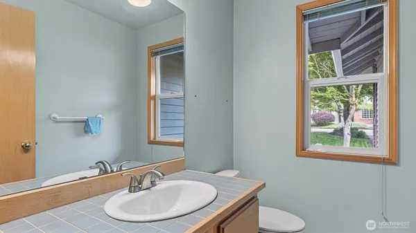 $4,150 | 24609 Southeast 45th Way, Issaquah, WA 98029