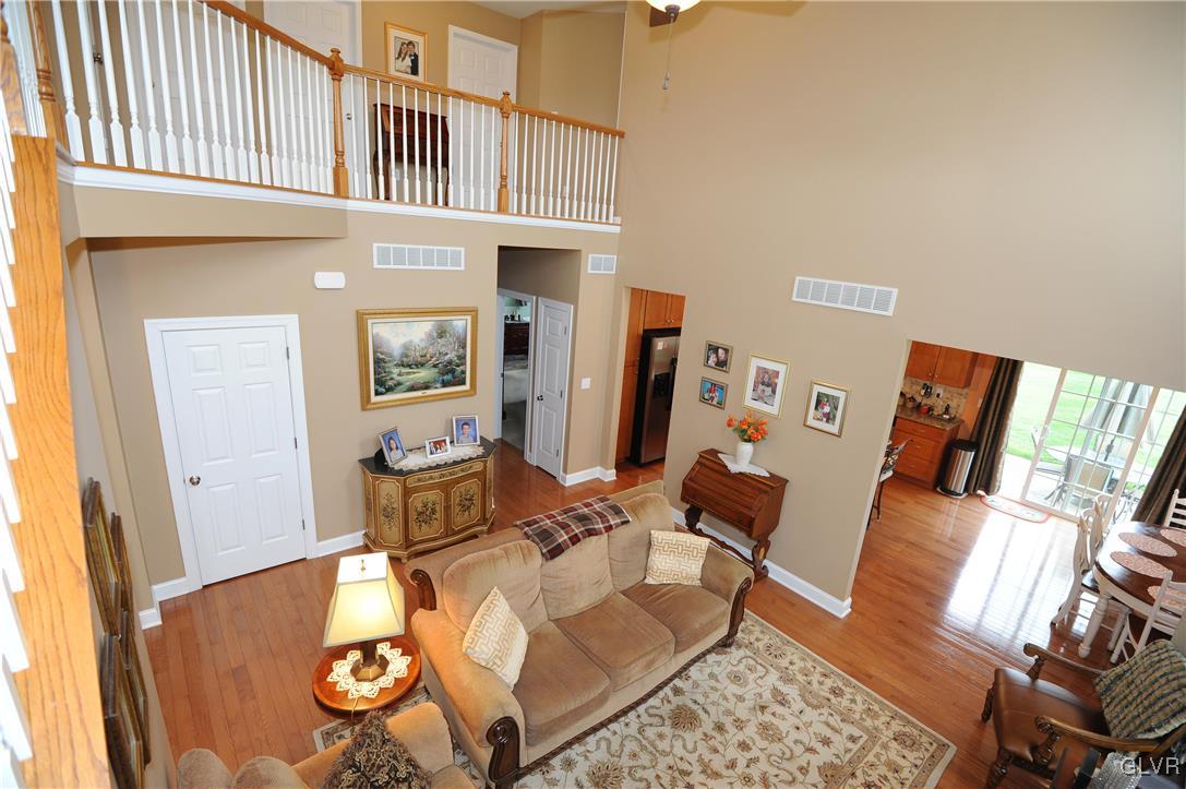 1611 Kaitlyn Road Allentown, PA 18103 - Photo 3 of 16 Gallery Image 3