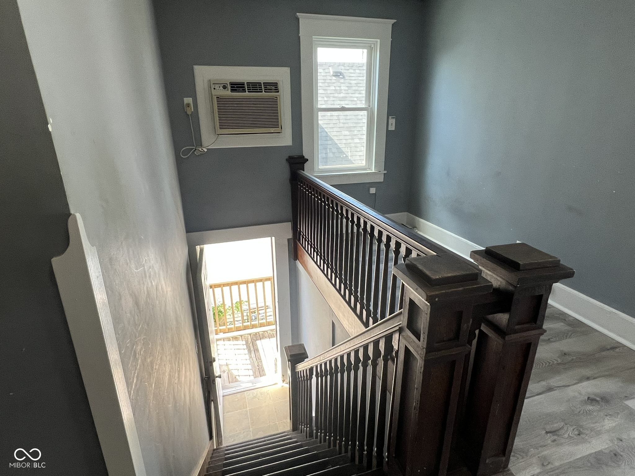 713 Reed Street Columbus, IN 47201 - Photo 3 of 19