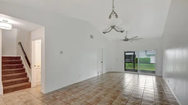 $2,500 | 3883 Island Club Circle West, Lake Worth, FL 33462