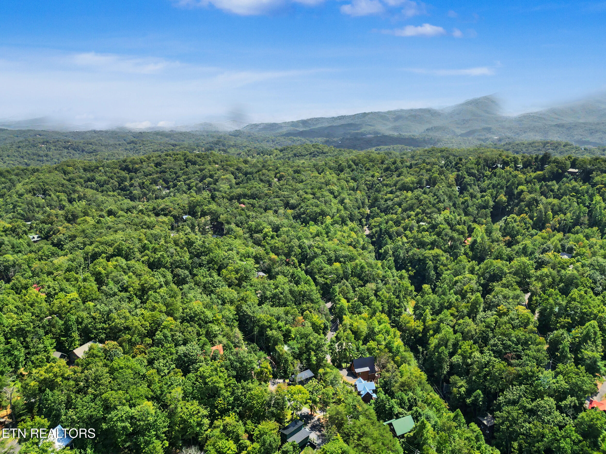 2412 Ridgehigh Pass Sevierville, TN 37876 - Photo 39 of 39 39_dji_0095