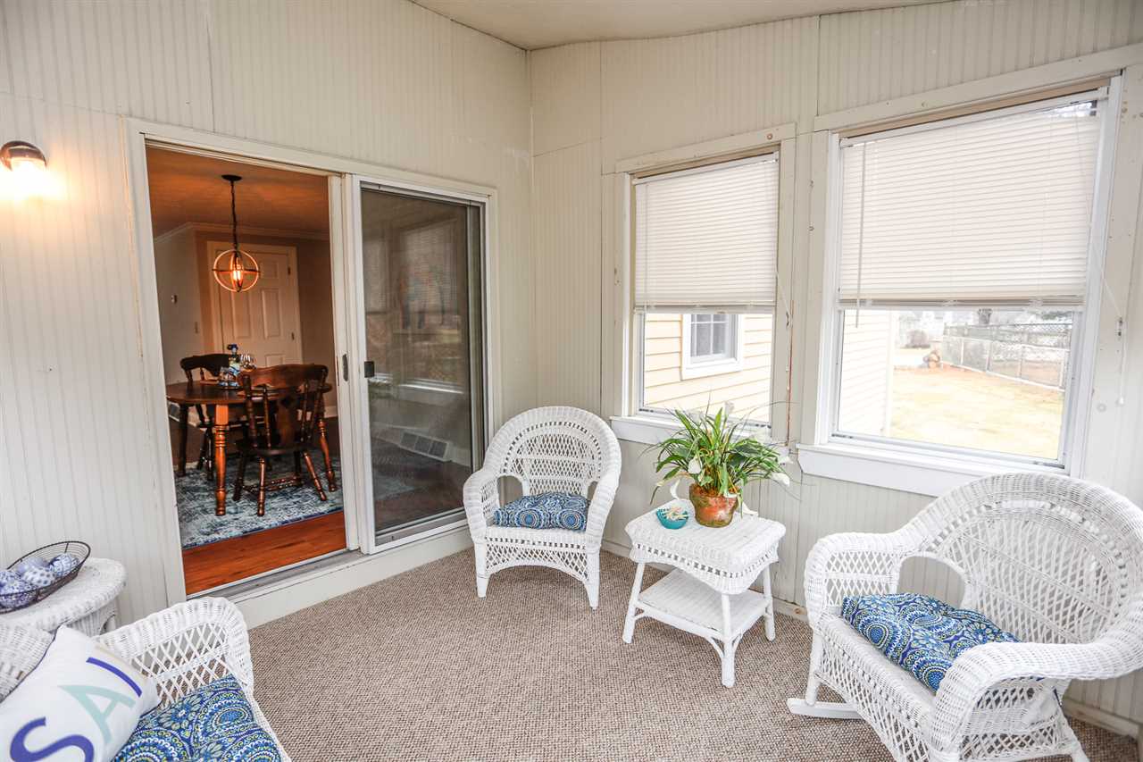 234 Winding Pond Road Londonderry, NH 03053 - Photo 11 of 33