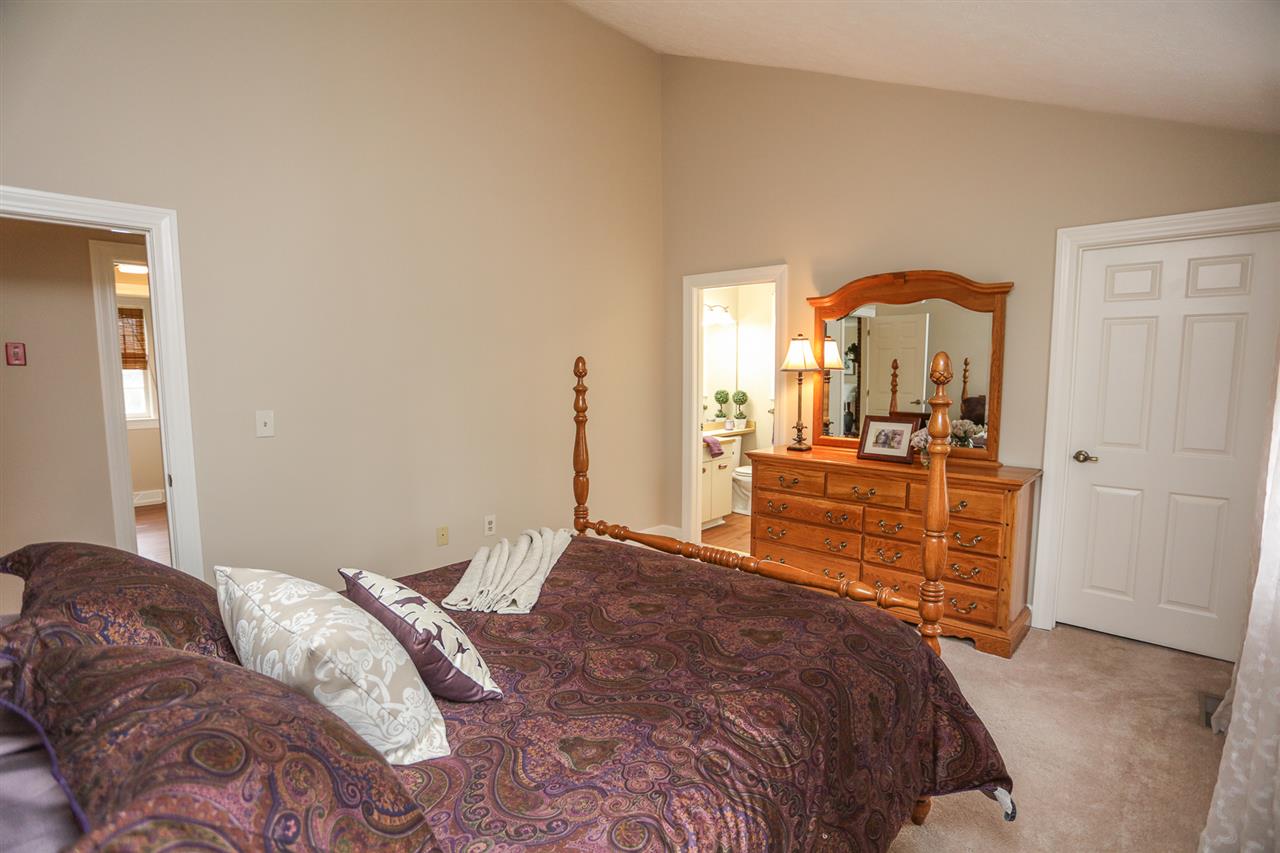 234 Winding Pond Road Londonderry, NH 03053 - Photo 16 of 33