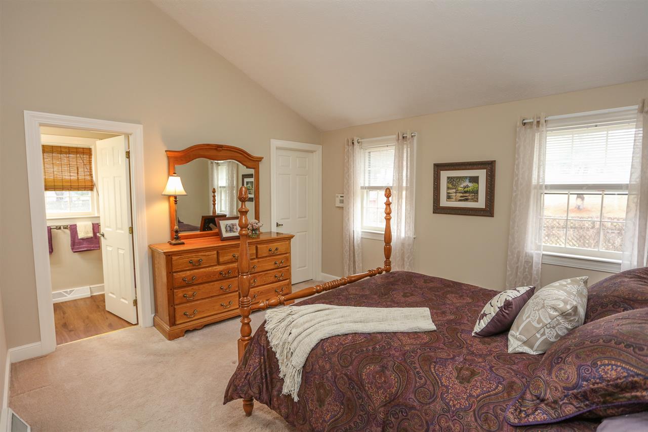 234 Winding Pond Road Londonderry, NH 03053 - Photo 18 of 33
