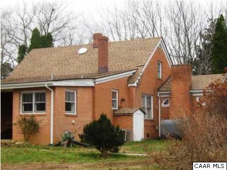 7670 Courthouse Road Louisa, VA 23093 - Photo 3 of 9 Lovely brick home