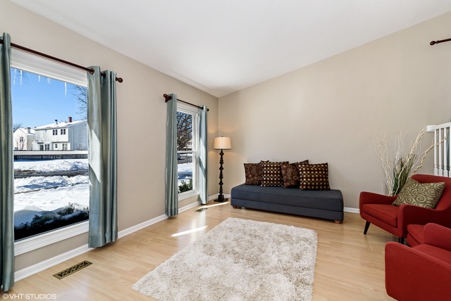 1245 Devonshire Road Buffalo Grove, IL 60089 - Photo 5 of 24