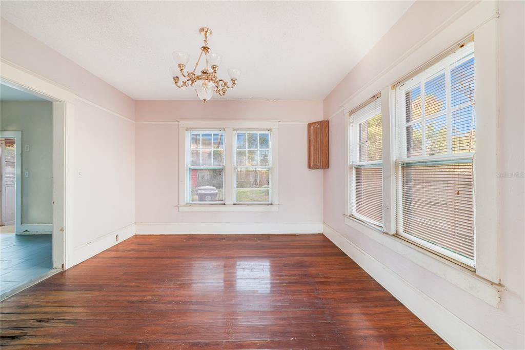 415 Braddock Avenue Daytona Beach, FL 32118 - Photo 13 of 52