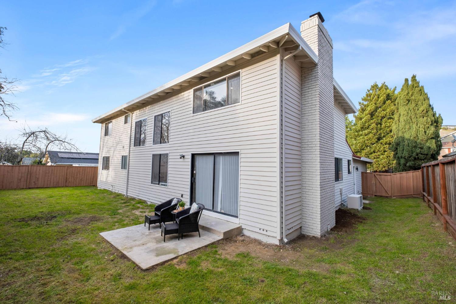 118 Lytham Way Vallejo, CA 94591 - Photo 36 of 42