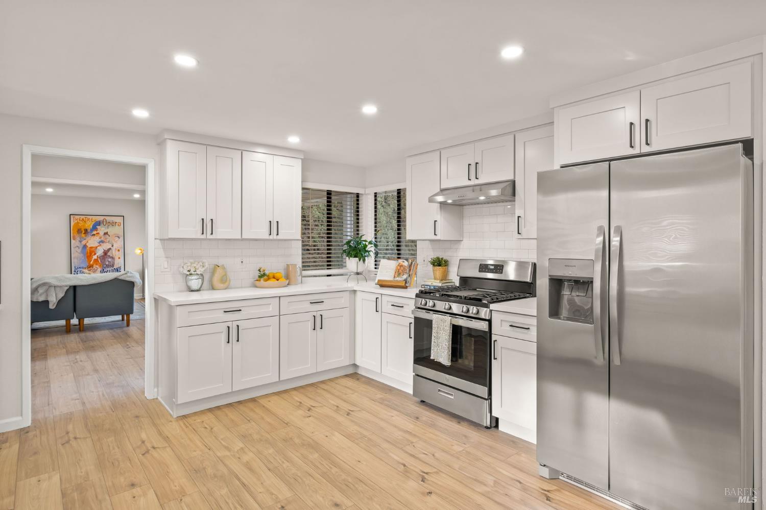 118 Lytham Way Vallejo, CA 94591 - Photo 8 of 42