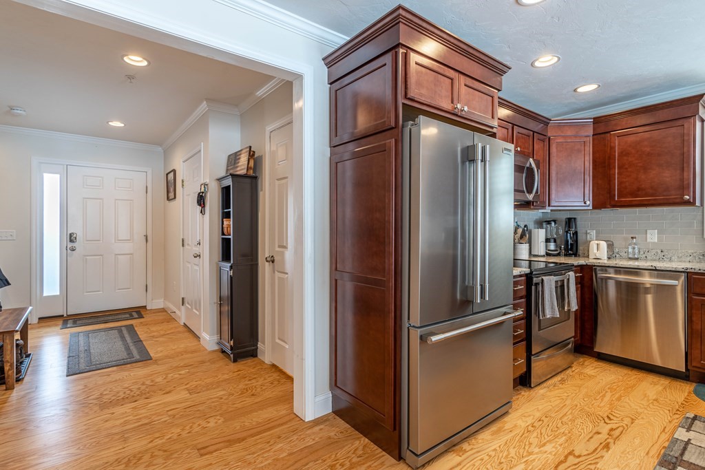 765 High Street, Unit 5 Clinton, MA 01510 - Photo 8 of 42 Gallery Image 8