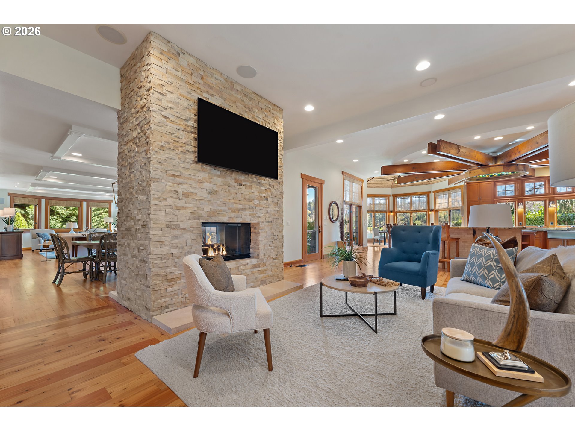 12790 South Fielding Road Lake Oswego, OR 97034 - Photo 15 of 44 Family Room