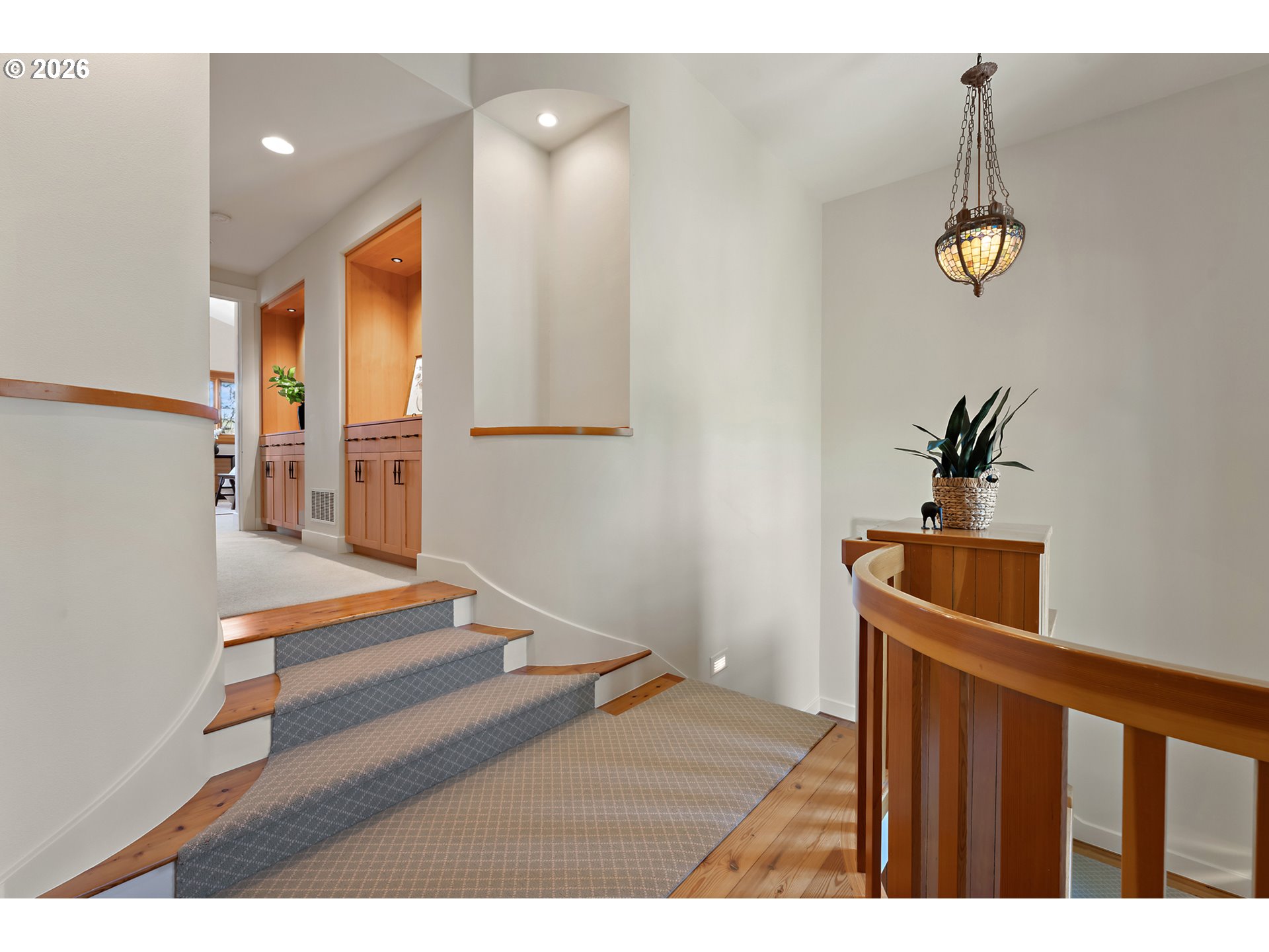 12790 South Fielding Road Lake Oswego, OR 97034 - Photo 18 of 44 Hallway