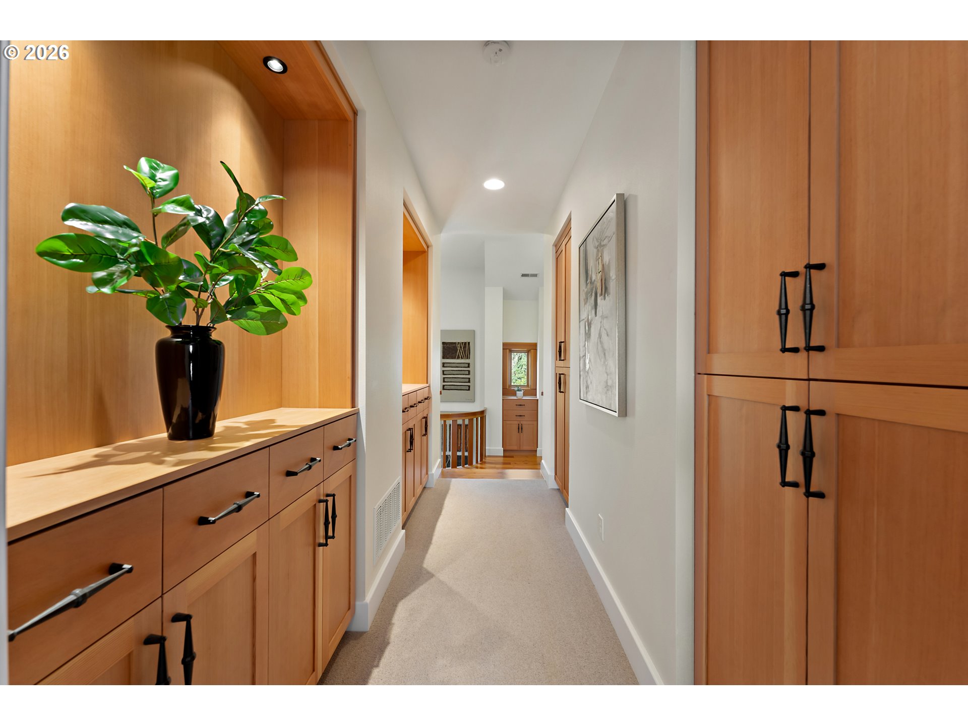 12790 South Fielding Road Lake Oswego, OR 97034 - Photo 19 of 44 Hallway