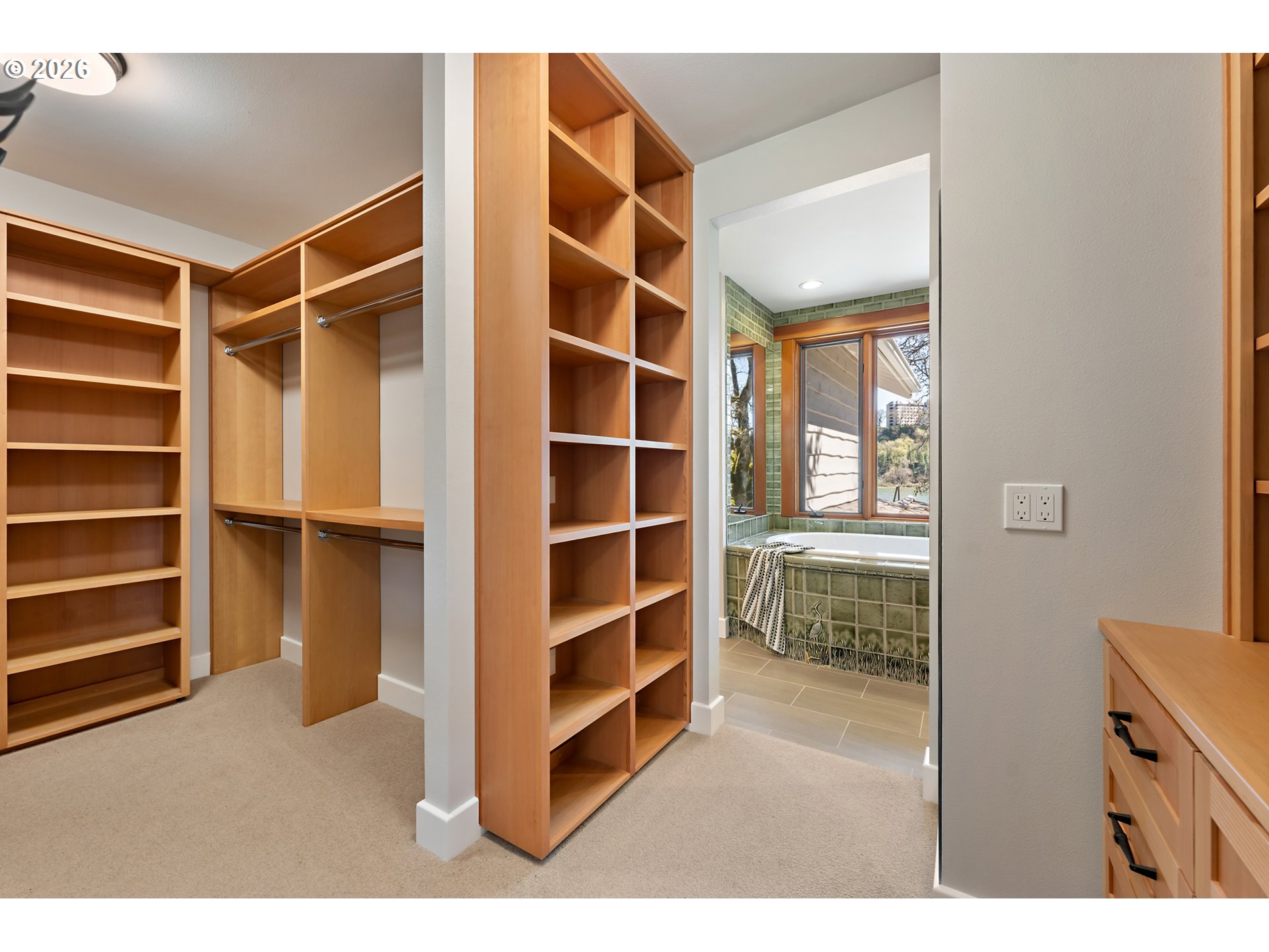 12790 South Fielding Road Lake Oswego, OR 97034 - Photo 24 of 44 Primary Bedroom