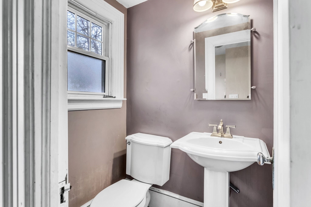 111 Manchester Terrace Springfield, MA 01108 - Photo 26 of 35