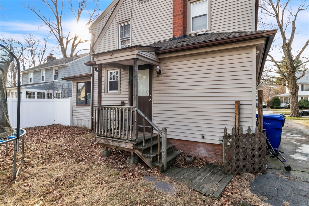 111 Manchester Terrace Springfield, MA 01108 - Photo 34 of 35