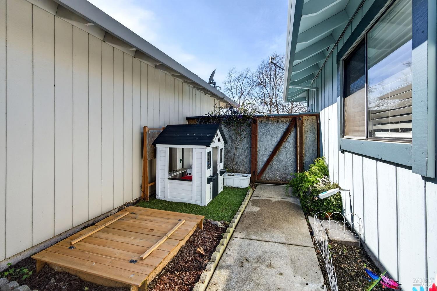 1936 Genoa Place Santa Rosa, CA 95403 - Photo 10 of 14