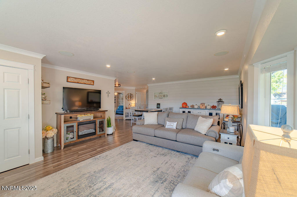 714 Long Valley Road Gardnerville, NV 89460 - Photo 3 of 52 714LongValley(2of57)