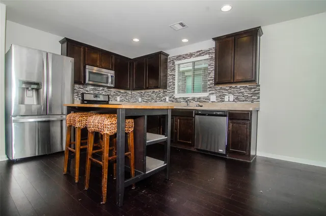 $1,900 | 15335 Hope Shadow Court, Cypress, TX 77429