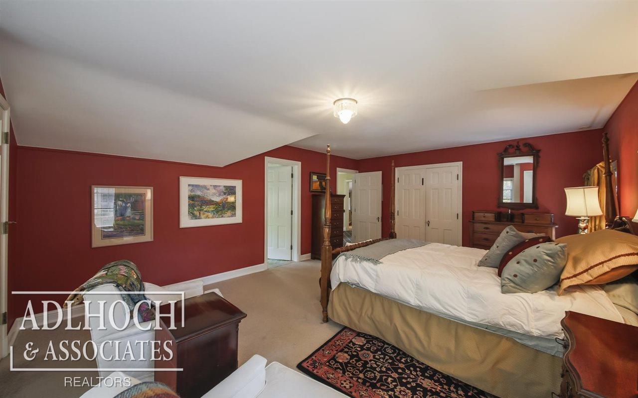 209 Merriweather Road Grosse Pointe, MI 48236 - Photo 19 of 28 31249520-18.JPG