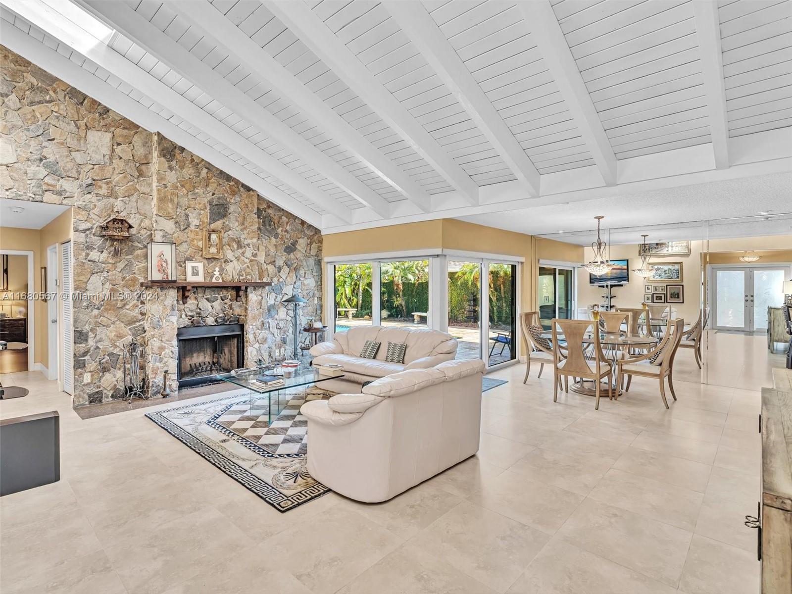 122 Laurel Road Hollywood, FL 33021 - Photo 30 of 71 Gallery Image 30