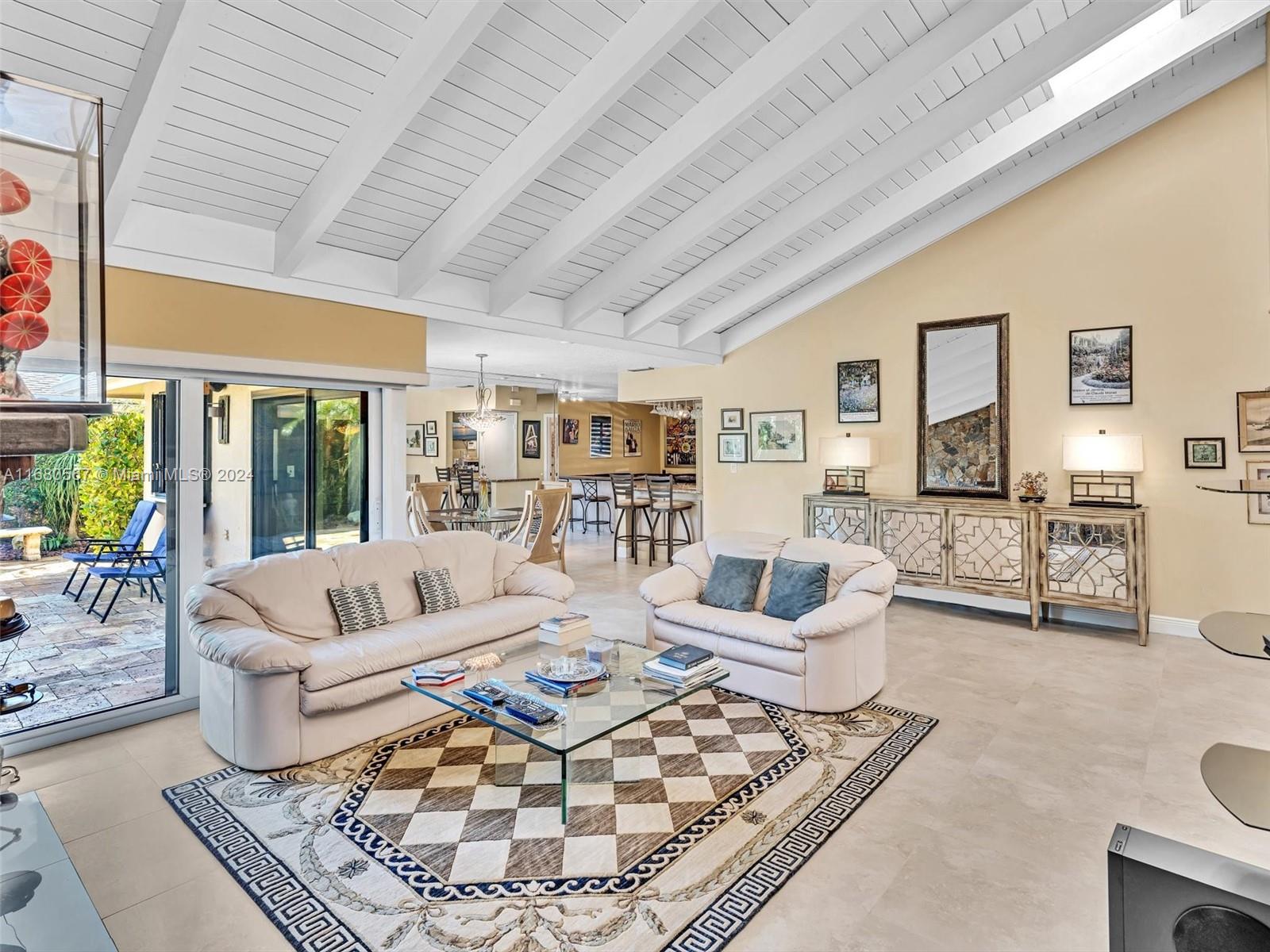 122 Laurel Road Hollywood, FL 33021 - Photo 31 of 71 Gallery Image 31