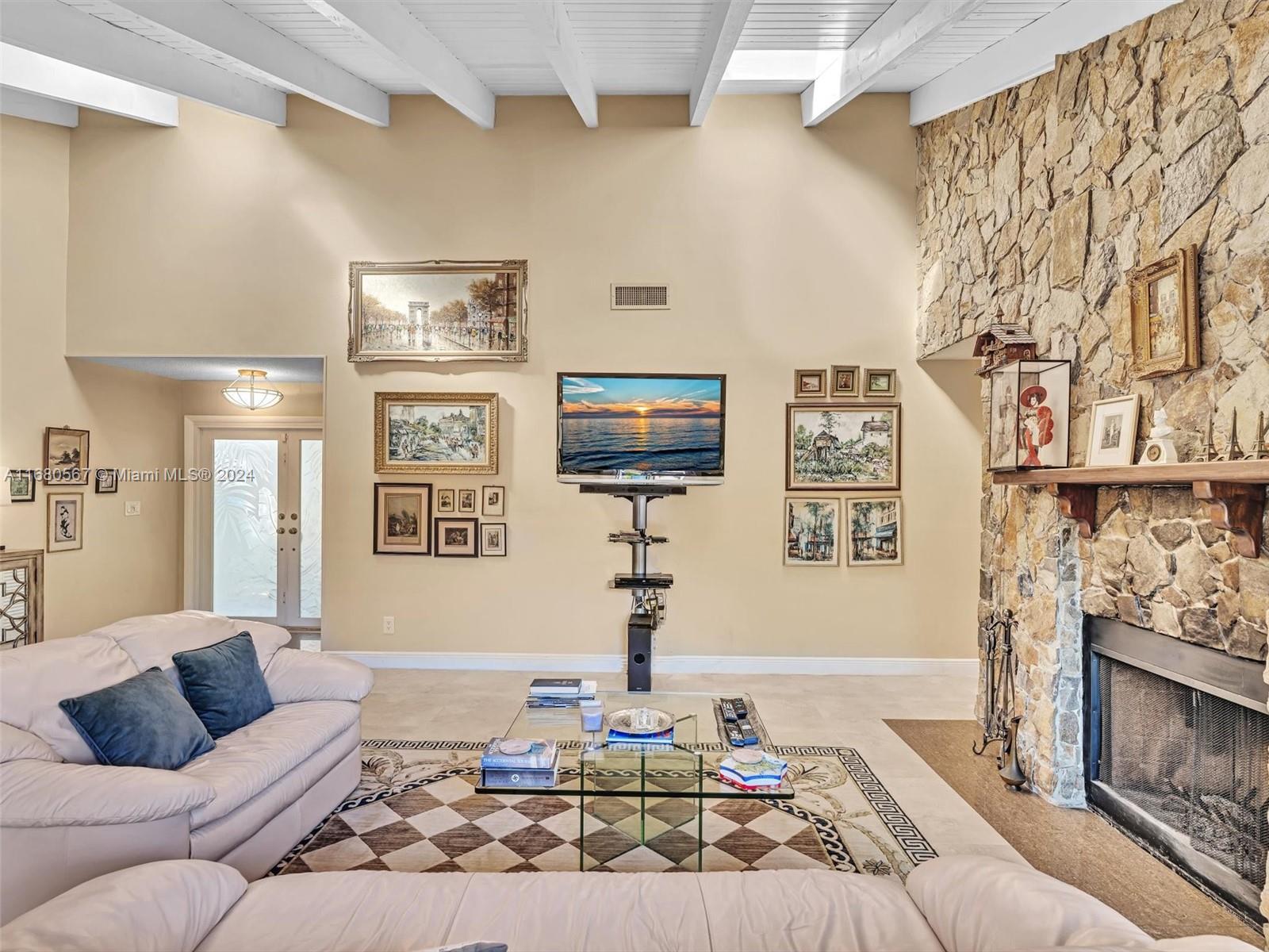 122 Laurel Road Hollywood, FL 33021 - Photo 42 of 71 Gallery Image 42