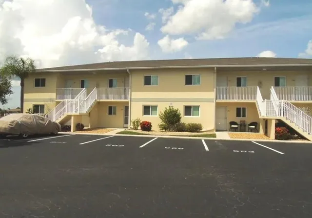 $1,300 | 12538 Southwest Kingsway Circle, Unit 806, Lake Suzy, FL 34269